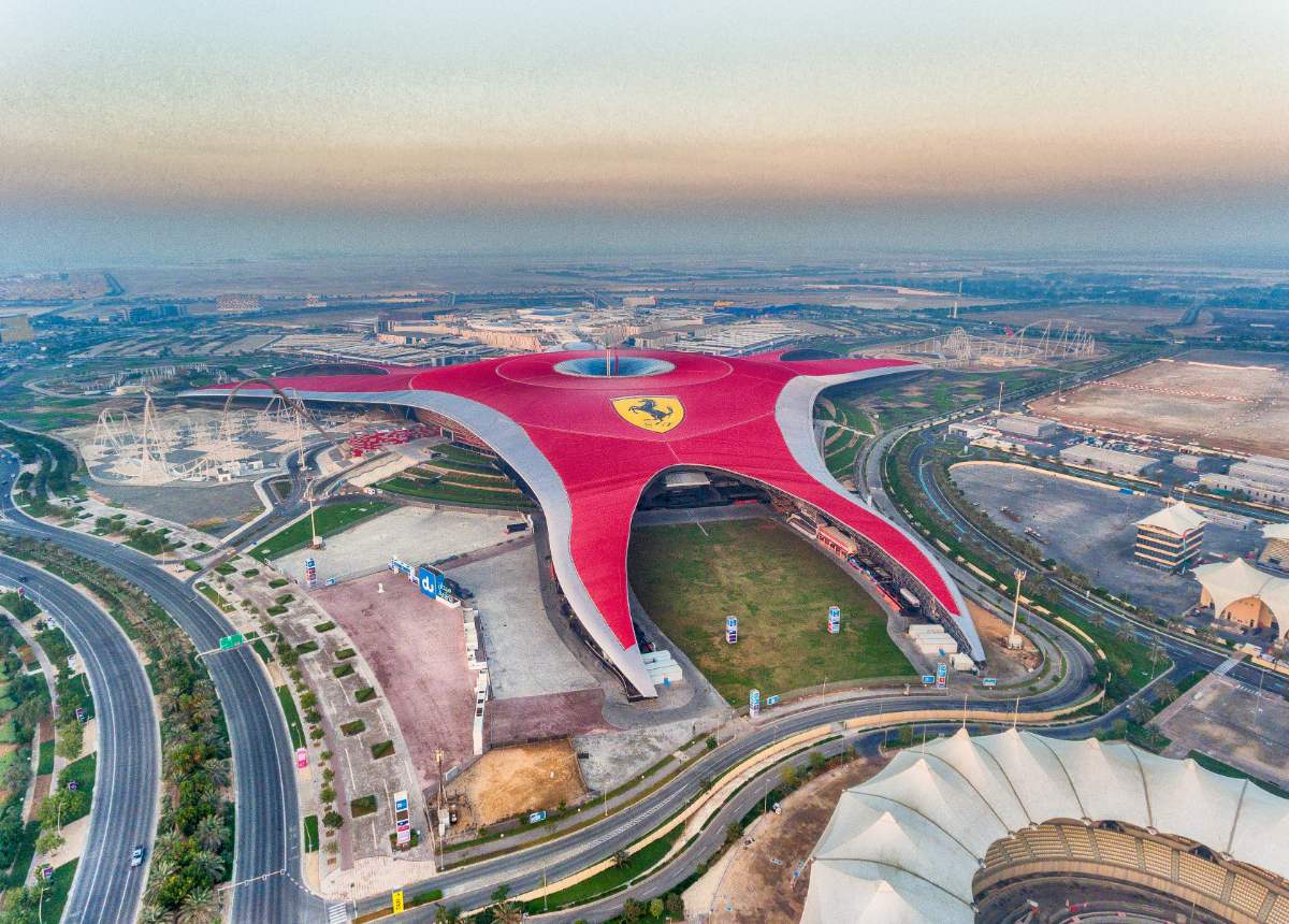 Mundo Ferrari Abu Dhabi2