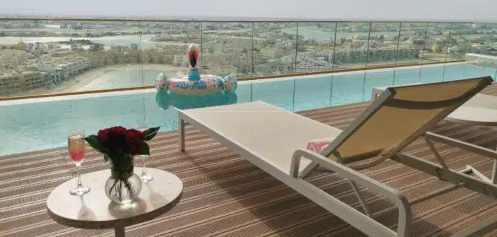 Universal-Traveller-La-Maison-Hôtel-Al-Khiran-Koweït-Revue