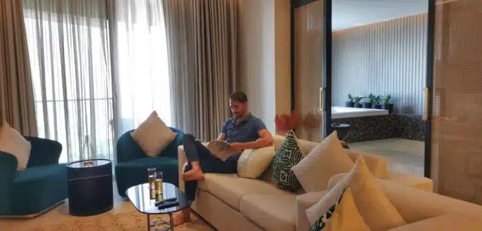 Universal-Traveller-La-Maison-Hôtel-Al-Khiran-Koweït-Revue