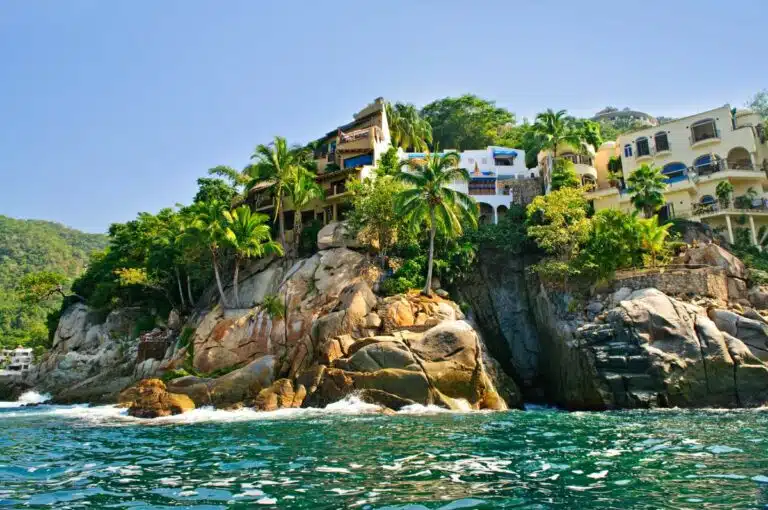 5 Best Ways To Get From Puerto Vallarta Airport To Mismaloya, Mexico