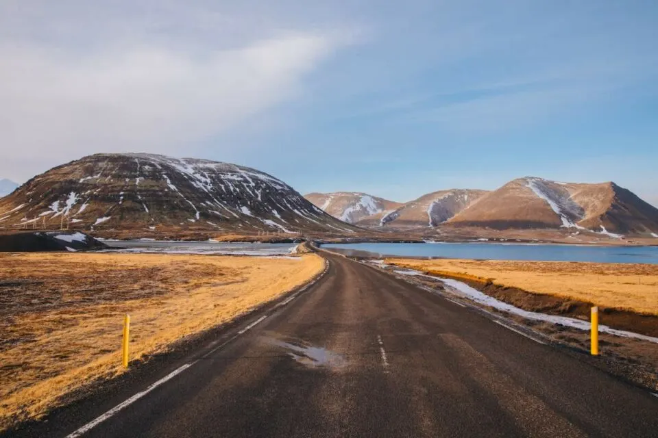 30 Best Anthony Bourdain Travel Quotes