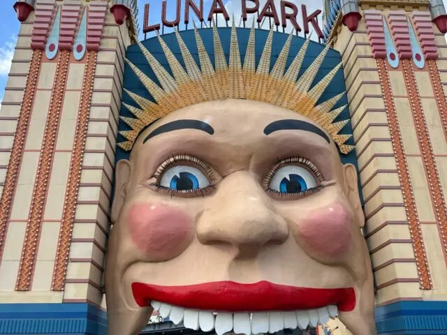 Luna Park Sydney Universal Traveller By Tim Kroeger 0644