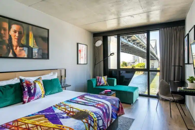 Crystalbrook Vincent Hotel Review – A 5-Star Stay in Brisbane’s CBD by Zara Lim